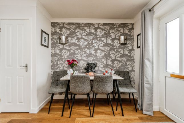 22, Thornfield Grove, Cheadle photo 4