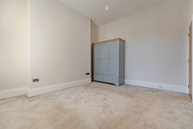 8646631-Interior10-800.Jpg