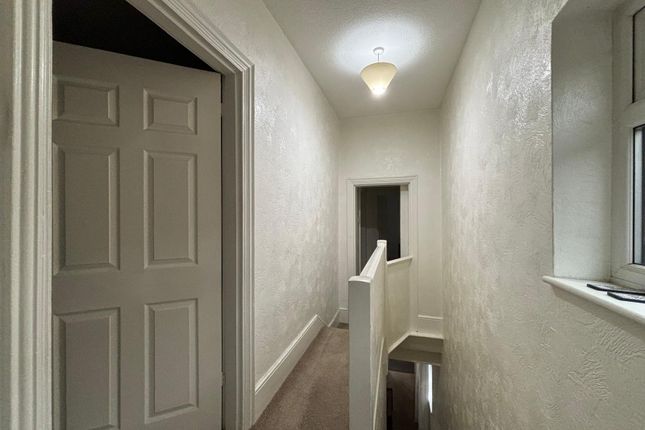 Lambourne Road photo 2