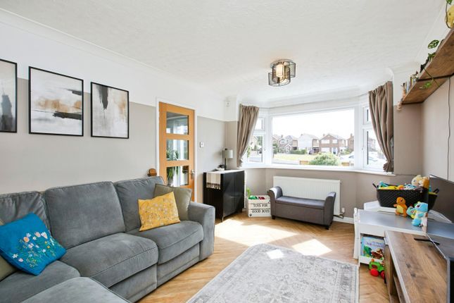 71, Sandringham Drive, Spondon photo 4