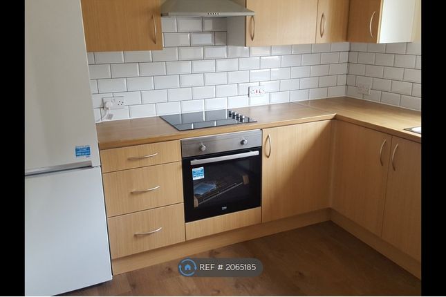 Flat to rent in Patrick Connolly Gardens, Bow