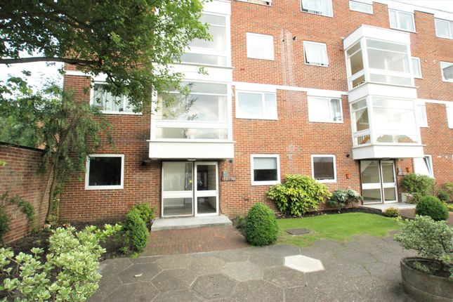 Thumbnail Duplex to rent in Hersham Road, Walton-On-Thames