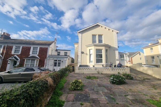 Flat to rent in Sands Road, Paignton
