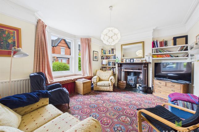 8, Holbache Road, Oswestry photo 3