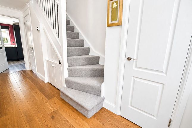 3, Shaw Close, Maidstone photo 3