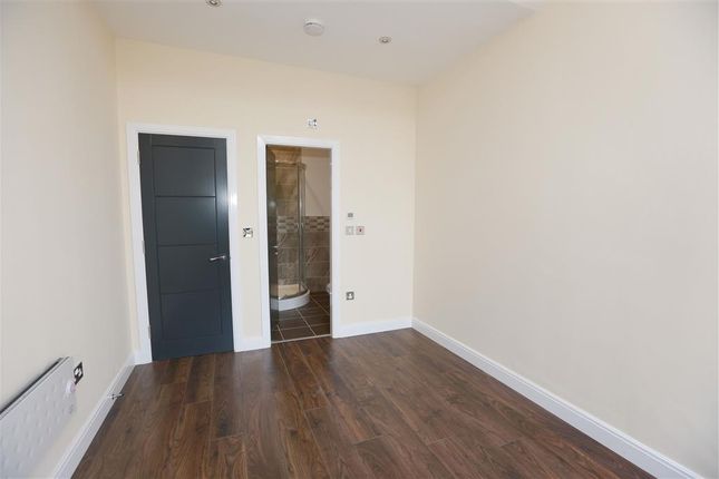 Flat 1, 25-26, High Street, KIDDERMINSTER photo 5