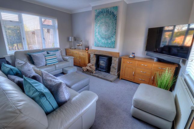 7 Foresters Water End, High Wycombe photo 2