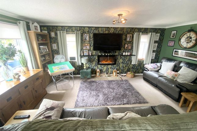 21, Tweedale Drive, Telford photo 4