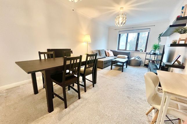 Flat 7, Laurence Court, 433, Fair Oak Road, Hampshire photo 4