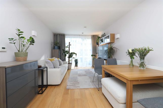 Flat 113, Vantage Building, Station Approach, Hayes photo 2