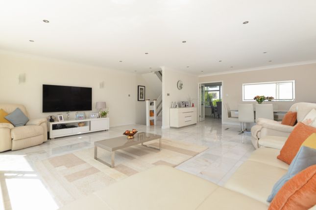 Town house for sale in Radnor Cliff, Folkestone