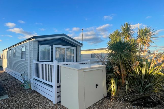 Mobile/park home for sale in Pebble Beach, Pevensey Bay