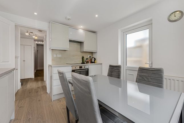 Ground Floor Flat, 26, Gastein Road, London photo 3