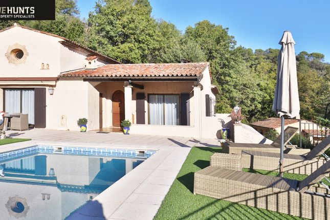Villa for sale in Gattieres, Vence, St. Paul Area, French Riviera
