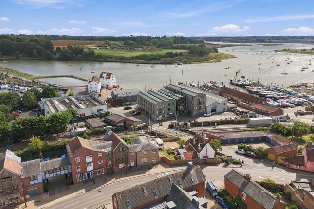 Apartment 9, Deben Wharf,, Tide Mill Way, Suffolk photo 2