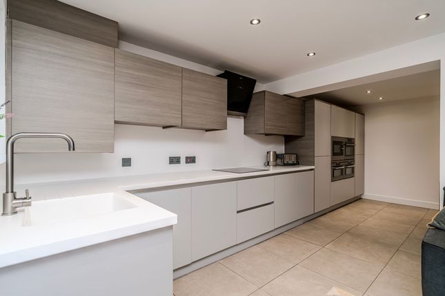 20 Lawton Close, Chorley photo 4