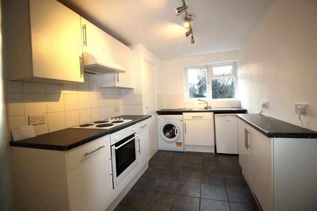 Gladeside Court, WARLINGHAM photo 2