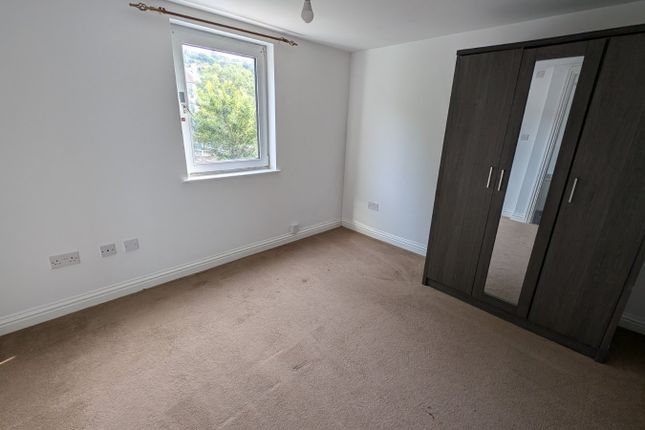 Flat 7 Boston House, 117-119, Folkestone Road, Dover photo 4