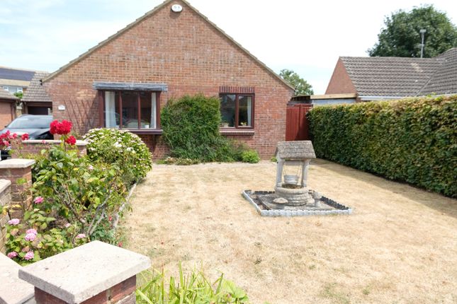 29 Broadlands Avenue, New Romney, Kent photo 2