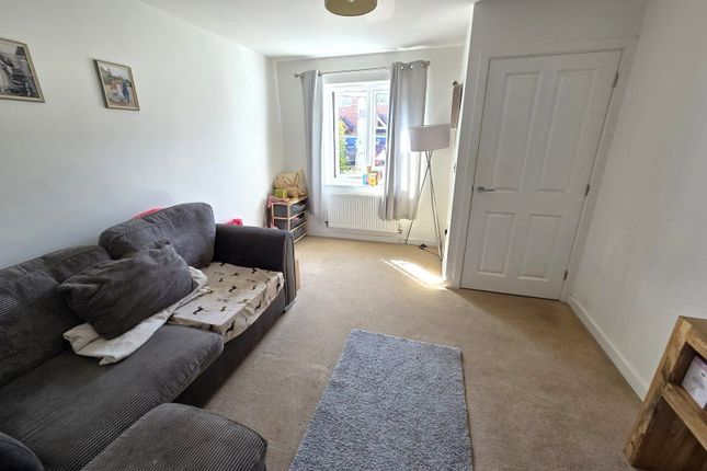 5, Darlow Court, Gamlingay photo 2