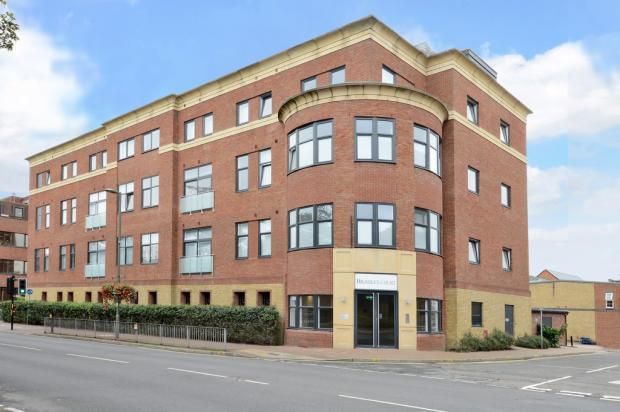 Thumbnail Flat to rent in Bradley Court, Camberley, Surrey