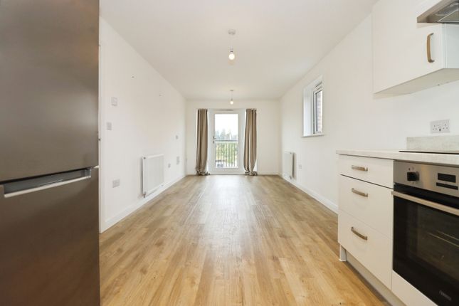8, Bridgeman Way, Gloucestershire photo 4