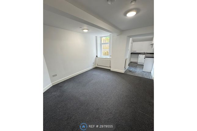 Kingsland Crescent, Barry photo 2