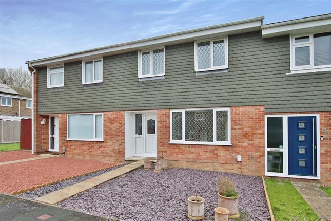 3 Bedroom Terraced For Rent