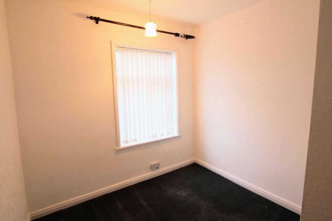 Terraced house to rent in Wastlebridge Road, Huyton, Huyton