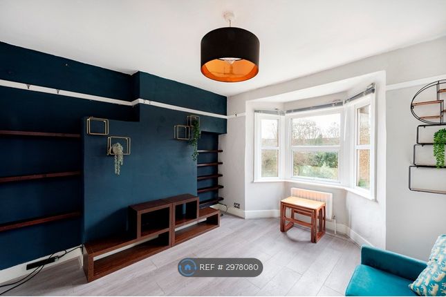 Longley Road, Tooting, London photo 2