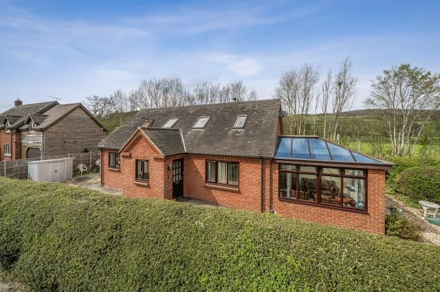 2-bed house on Jupiter Cottage,, Weston Road, Bucknell, £350,000