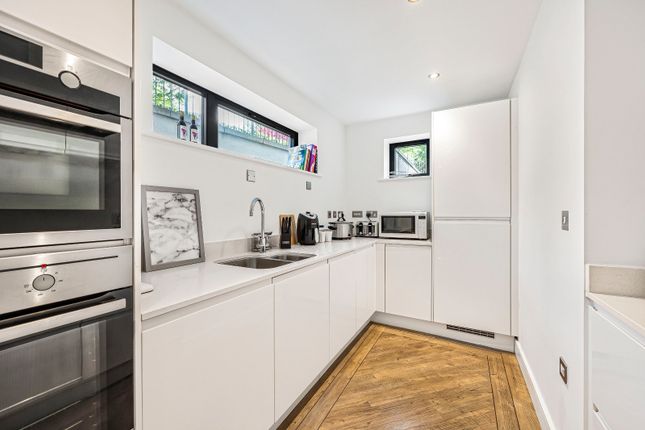 Flat 3, 79, The Park, Gloucestershire photo 4