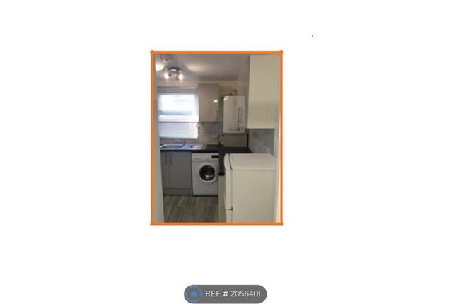 Flat to rent in Wastdale Road, London
