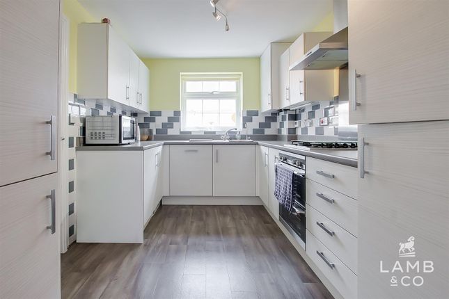 7, Turner Close, Clacton-on-Sea photo 3