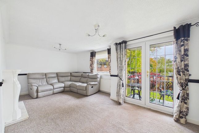 Abercromby Place, East Kilbride photo 2