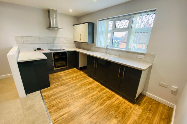 Thumbnail Flat to rent in Ashbourne Road, Uttoxeter