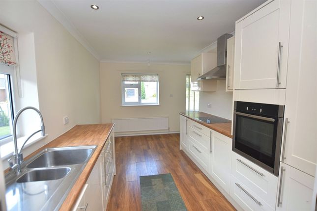 10 Ingleton Close, Crewe photo 3