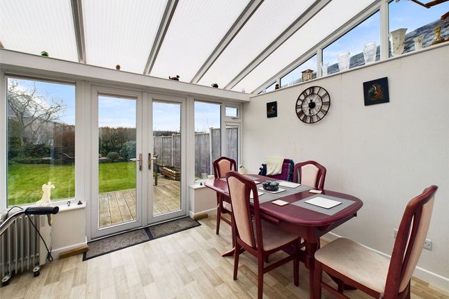 3, Cambeak Close, Bude photo 4