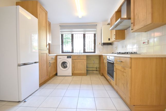 Thumbnail Terraced house to rent in Minerva Close, Oval, London