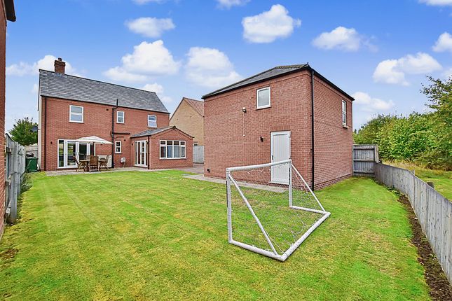 41, Hutton Way, Market Rasen photo 3
