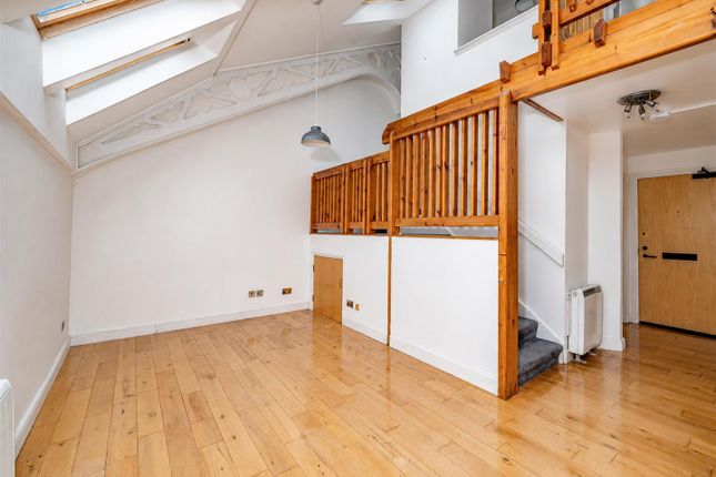 Flat 57, Braehead, Methven Walk, Dundee photo 3