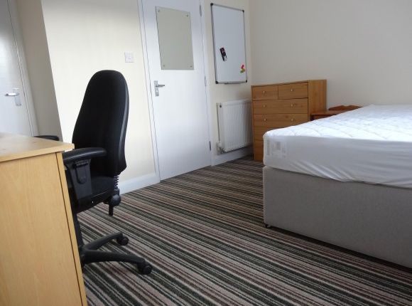 Room to rent in Prior Deram Walk, Coventry, West Midlands