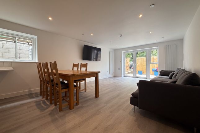 41, Wyeverne Road, Cardiff photo 3