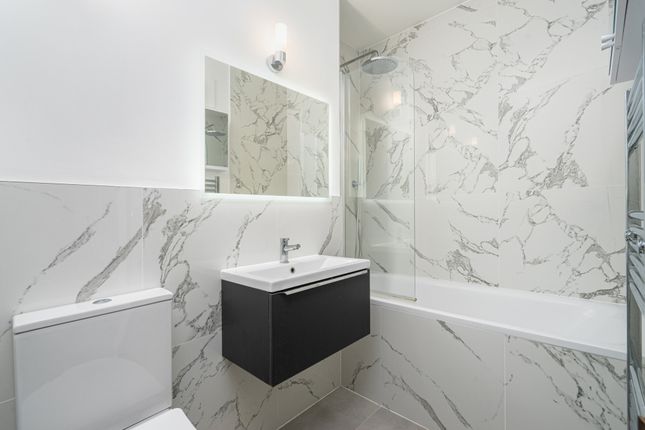 1B Butler House, Ormond Yard, St. James's, London photo 5