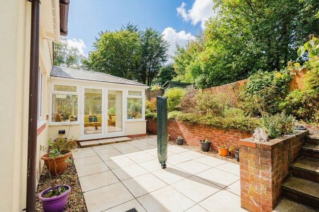 9 Southfield Drive, Crediton photo 4