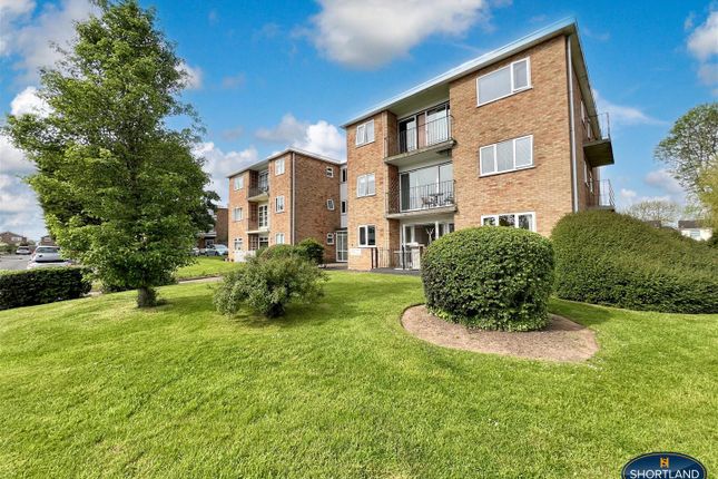 Flat for sale in Mackenzie Close, Allesley, Coventry