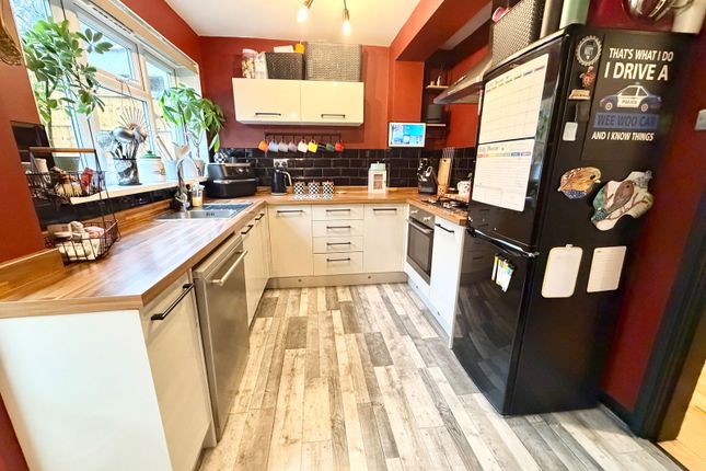 22, Bath Road, Brierley Hill photo 4