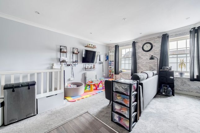 106 Denmark Street, Diss photo 4
