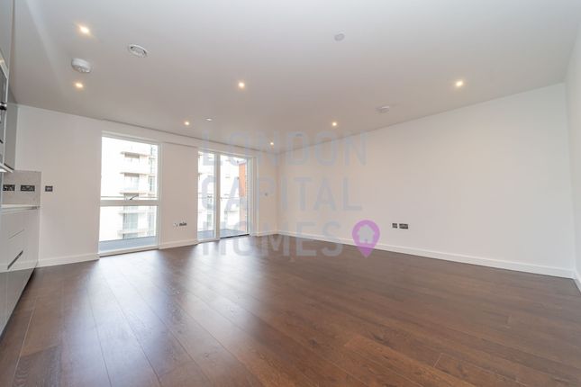 Thumbnail Flat to rent in Lanchester Way, London