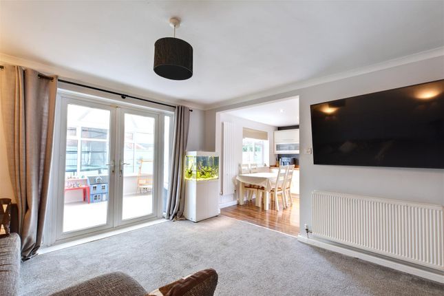 32, Pentland Gardens, Nottingham photo 2